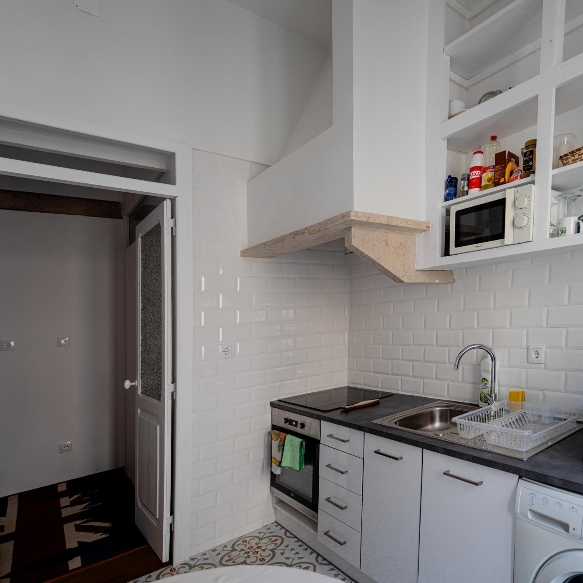 Angels Homes N.27 1ºandar, Bairro Tipico, Centro Cidade リスボン エクステリア 写真